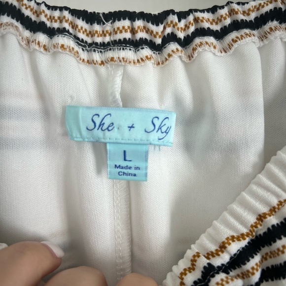 She and Sky Off Shoulder Striped Mini Dress SZ L - Picture 2 of 4